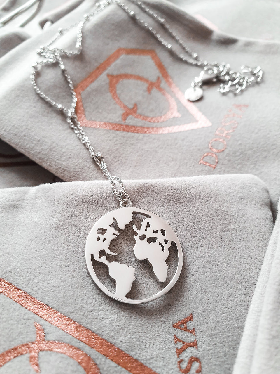 Dorsya Silver world map necklace